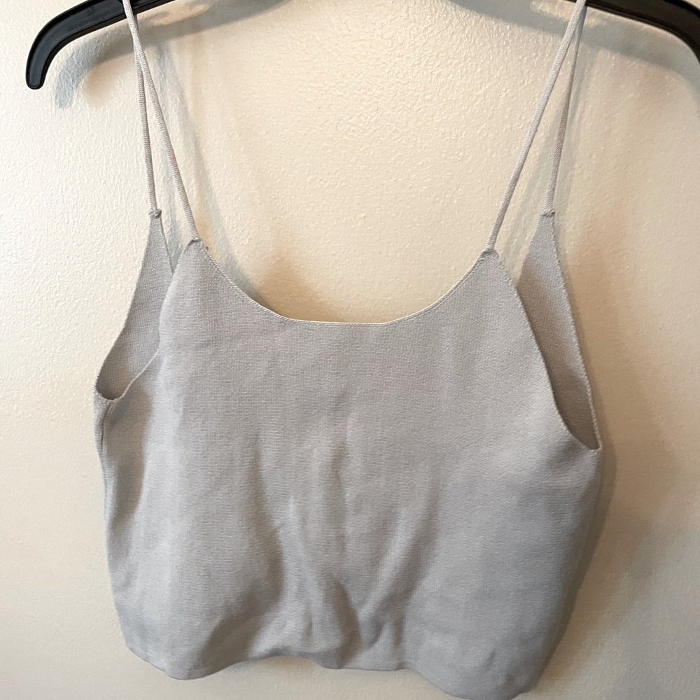 Light grey crop top.